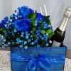 Arranjo no Cachepot com 5 Rosas Azuis+Espumante Chandon Baby